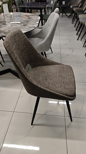 Стул на металлокаркасе Avianus вращающийся коричневый / черный из шоурума 1